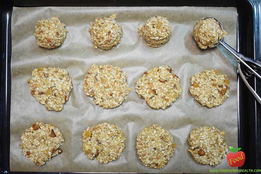 banana peanut cookies