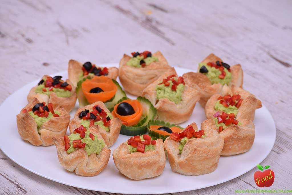 Light avocado pastry cups