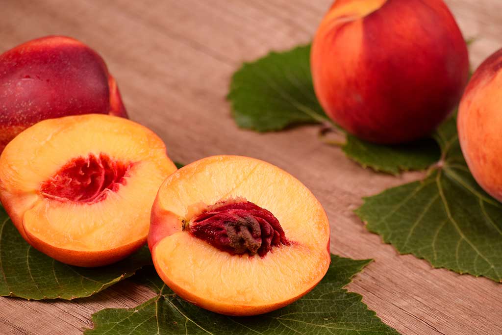 10 Amazing Health Benefits of Peaches