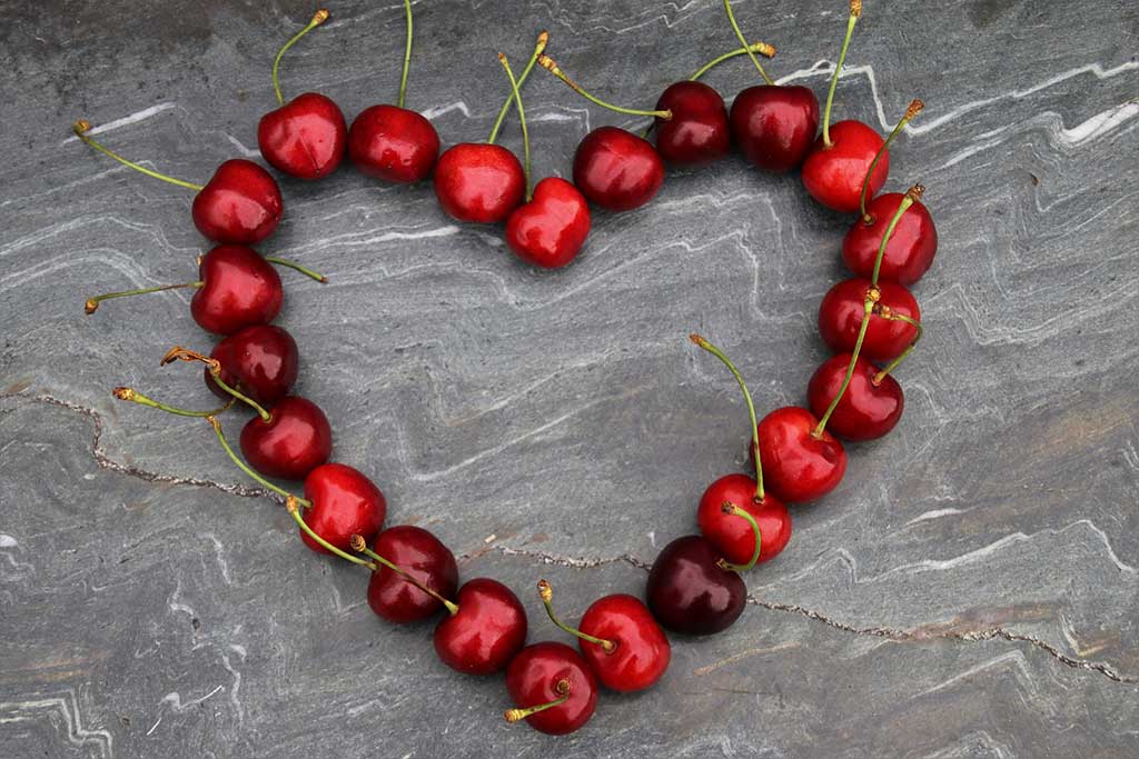 10 Amazing Health Benefits of Cherries